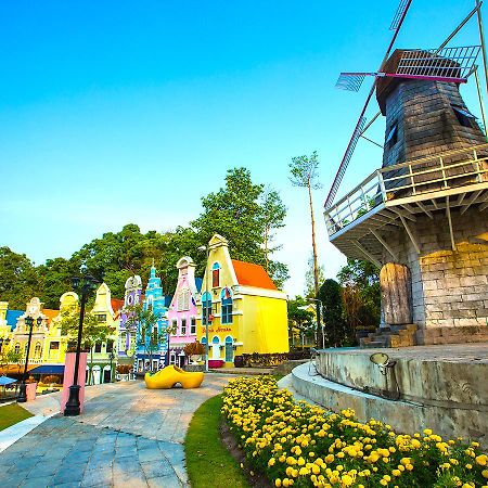 Brookside Valley Resort Rayong Buitenkant foto