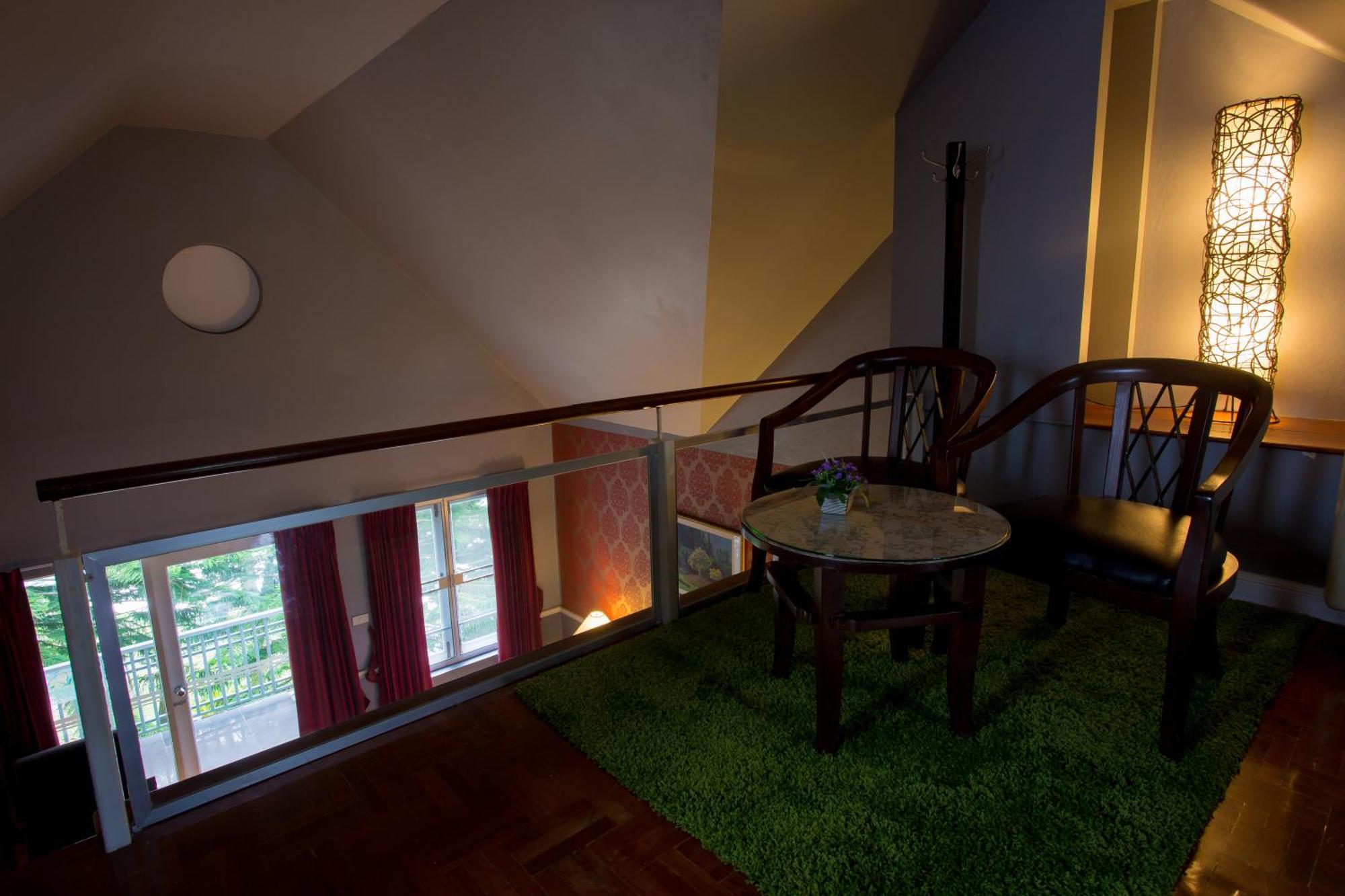 Brookside Valley Resort Rayong Kamer foto