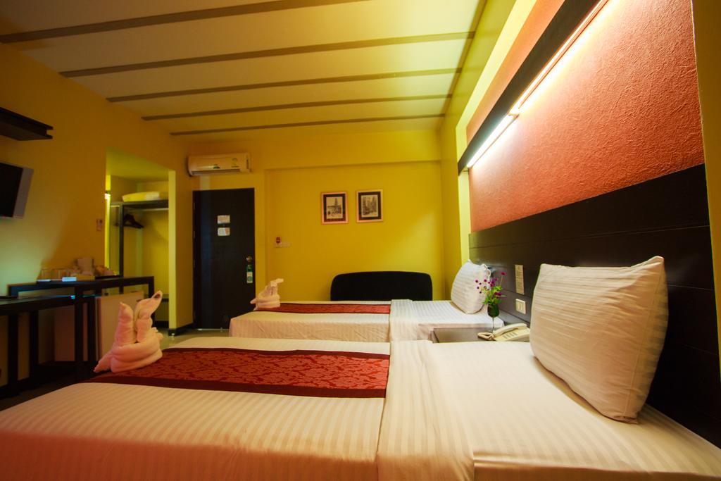 Brookside Valley Resort Rayong Buitenkant foto