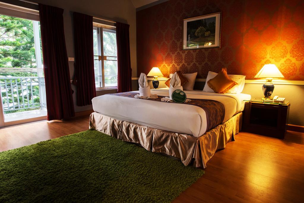 Brookside Valley Resort Rayong Buitenkant foto