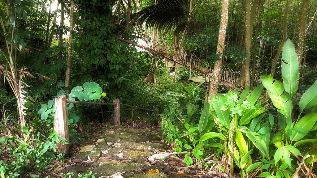 Brookside Valley Resort Rayong Buitenkant foto